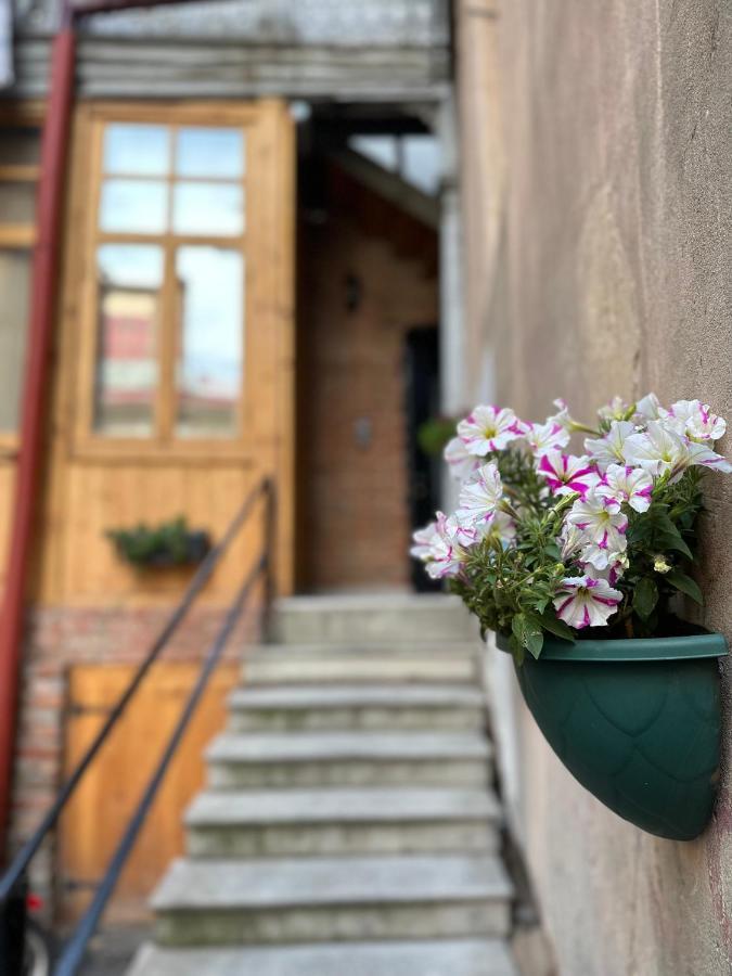 Appartamento Salalak Tbilisi Esterno foto